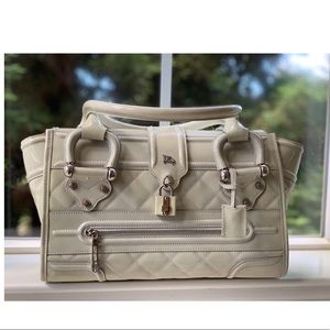 AUTHENTIC  BURBERRY PATENT  LEATHER BAG. UNUSED.